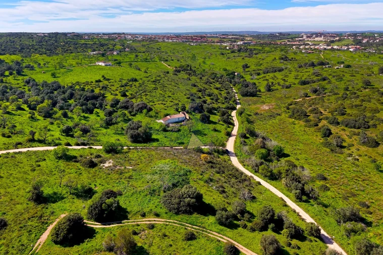 Terreno para Venda em Lagos (São Sebastião e Santa Maria) Foto 8