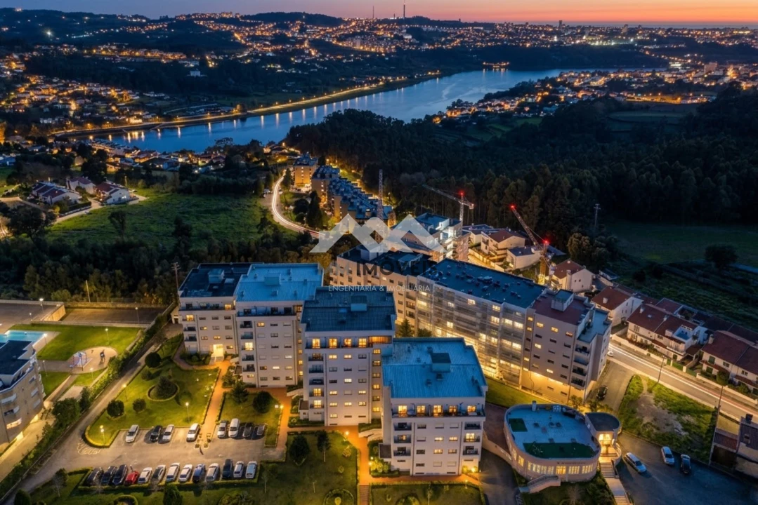 Apartamento T3 para Venda em Gondomar (São Cosme), Valbom e Jovim Foto 3