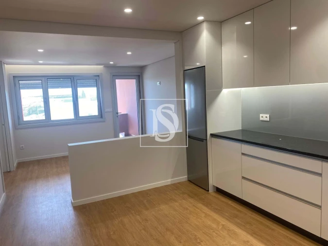 Apartamento T3 para Venda em Arcozelo Foto 4