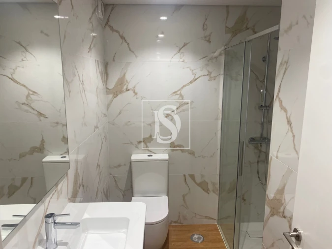 Apartamento T3 para Venda em Arcozelo Foto 23