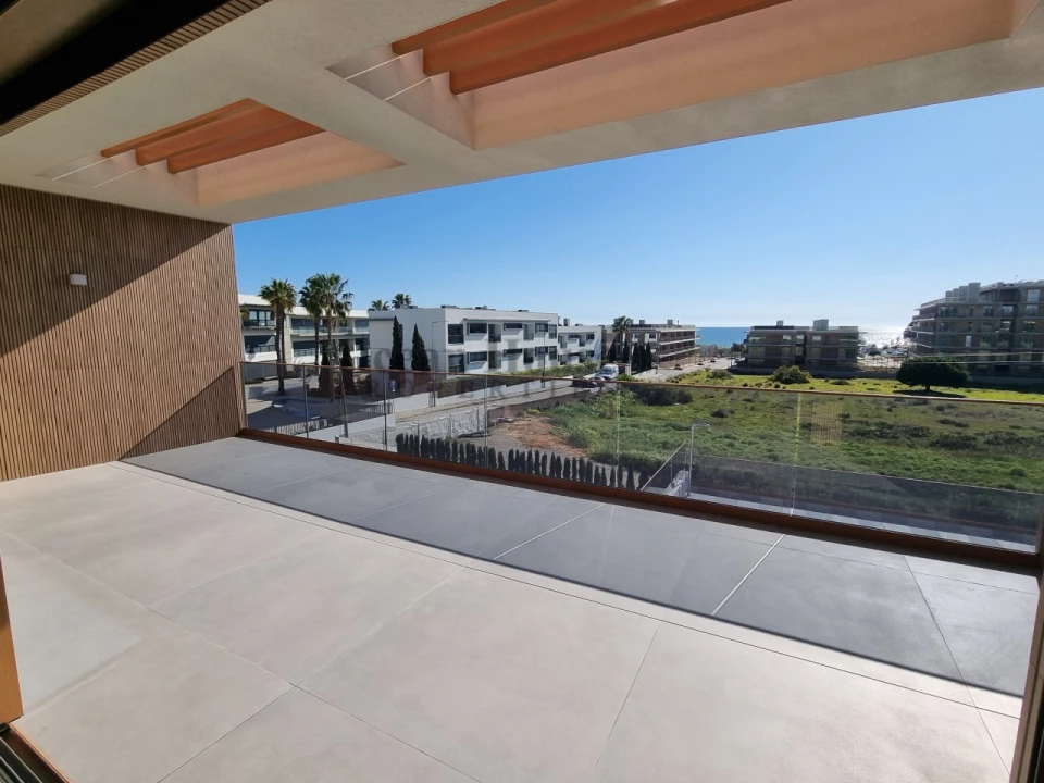 Apartamento T2 para Venda em Quarteira Foto 2