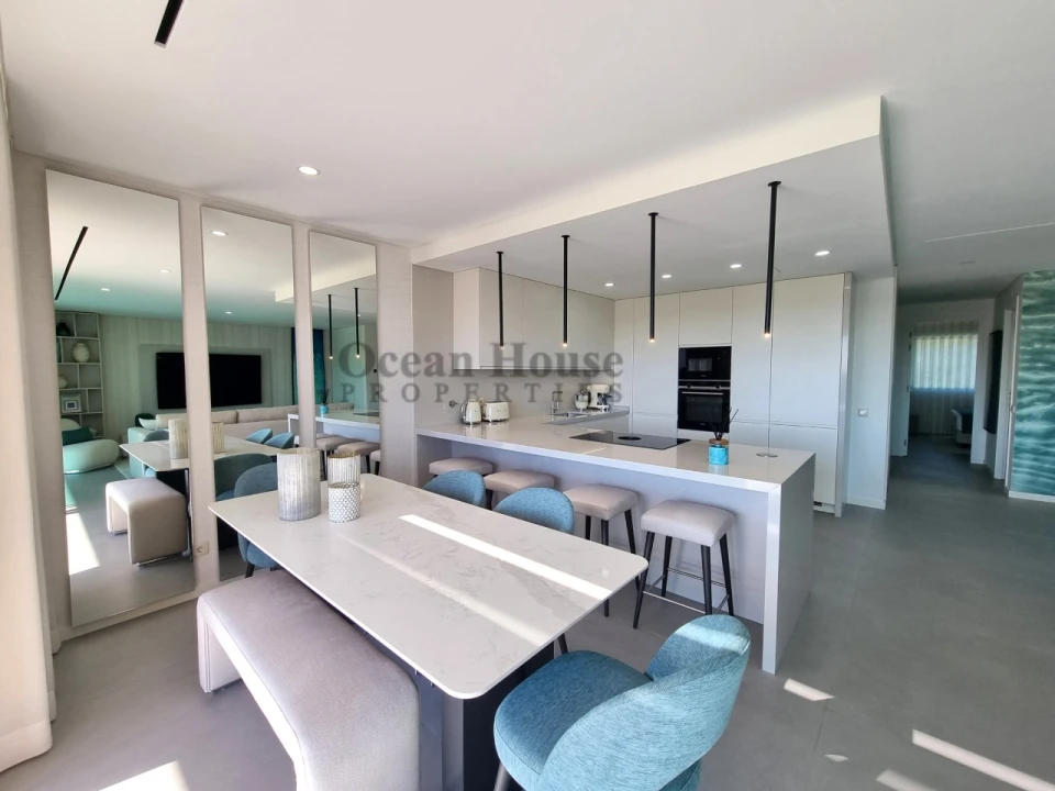 Apartamento T2 para Venda em Quarteira Foto 9