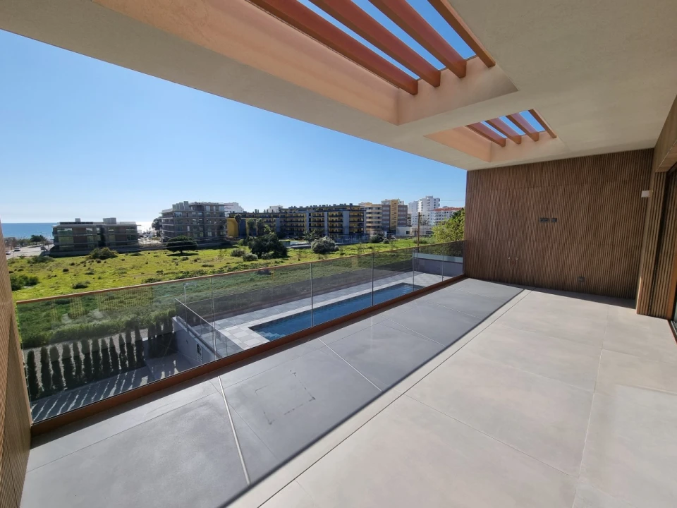 Apartamento T2 para Venda em Quarteira Foto 22