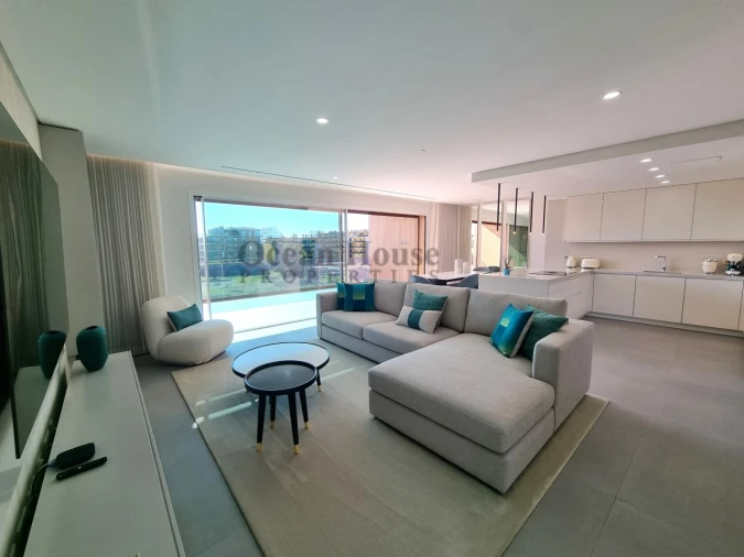 Apartamento T2 para Venda em Quarteira Foto 6