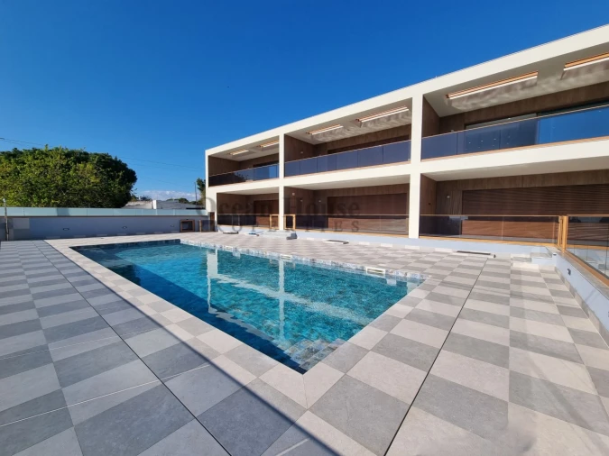 Apartamento T2 para Venda em Quarteira Foto 27