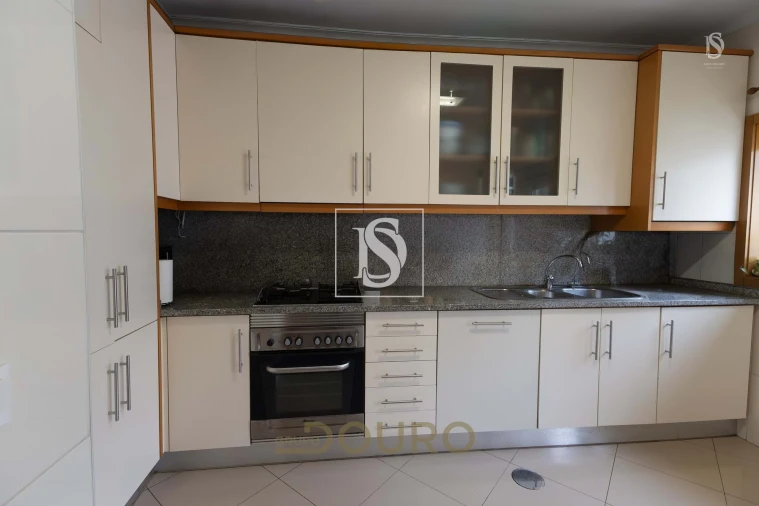 Terreno para Venda em Santa Marinha e São Pedro da Afurada Foto 11