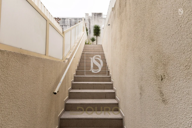 Terreno para Venda em Santa Marinha e São Pedro da Afurada Foto 31