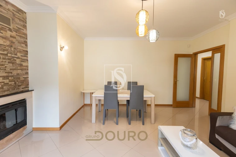 Terreno para Venda em Santa Marinha e São Pedro da Afurada Foto 3