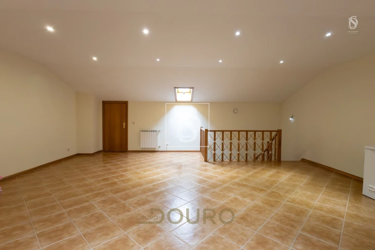 Terreno para Venda em Santa Marinha e São Pedro da Afurada Foto 27