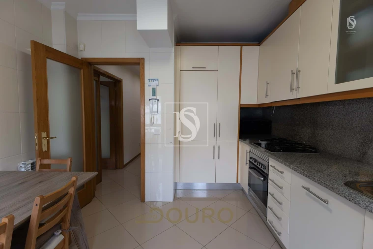 Terreno para Venda em Santa Marinha e São Pedro da Afurada Foto 10