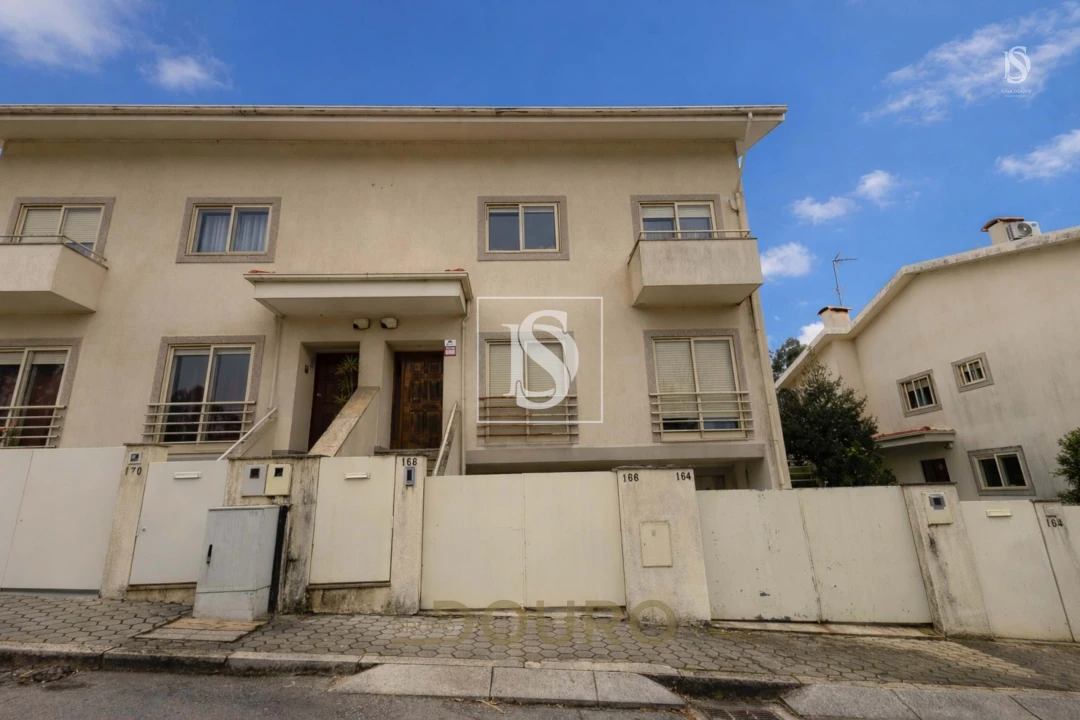 Terreno para Venda em Santa Marinha e São Pedro da Afurada Foto 1