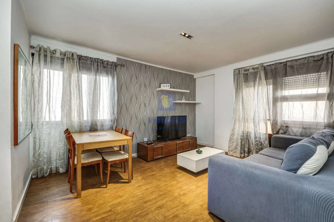 Apartamento T3 para Venda em Agualva e Mira-Sintra Foto 23