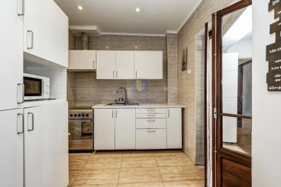 Apartamento T3 para Venda em Agualva e Mira-Sintra