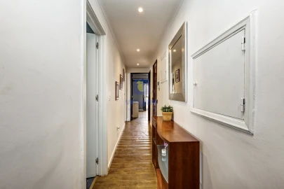 Apartamento T3 para Venda em Agualva e Mira-Sintra