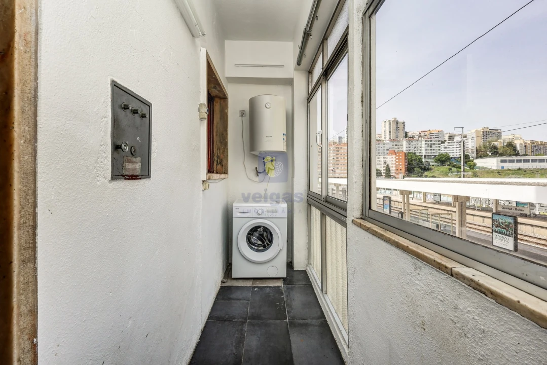 Apartamento T3 para Venda em Agualva e Mira-Sintra Foto 24