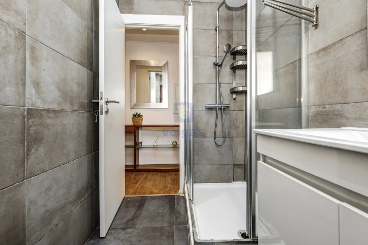 Apartamento T3 para Venda em Agualva e Mira-Sintra Foto 32