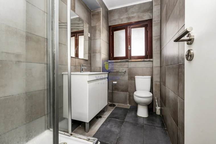 Apartamento T3 para Venda em Agualva e Mira-Sintra Foto 31