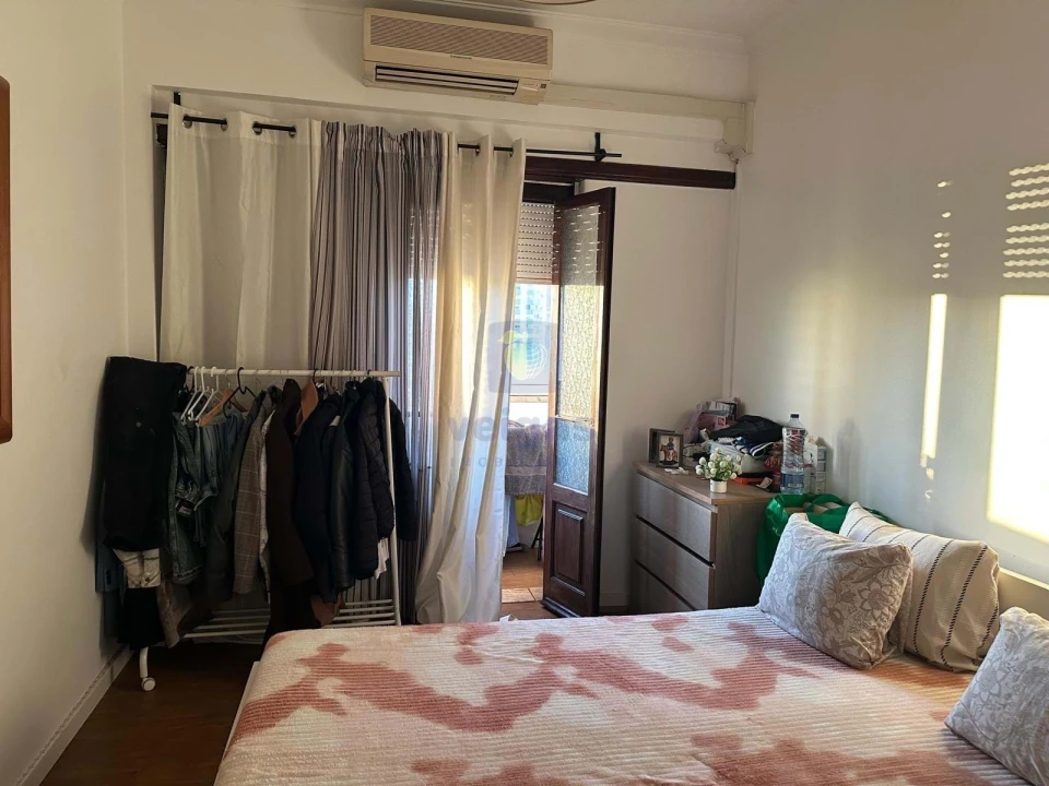 Apartamento T3 para Venda em Agualva e Mira-Sintra Foto 28
