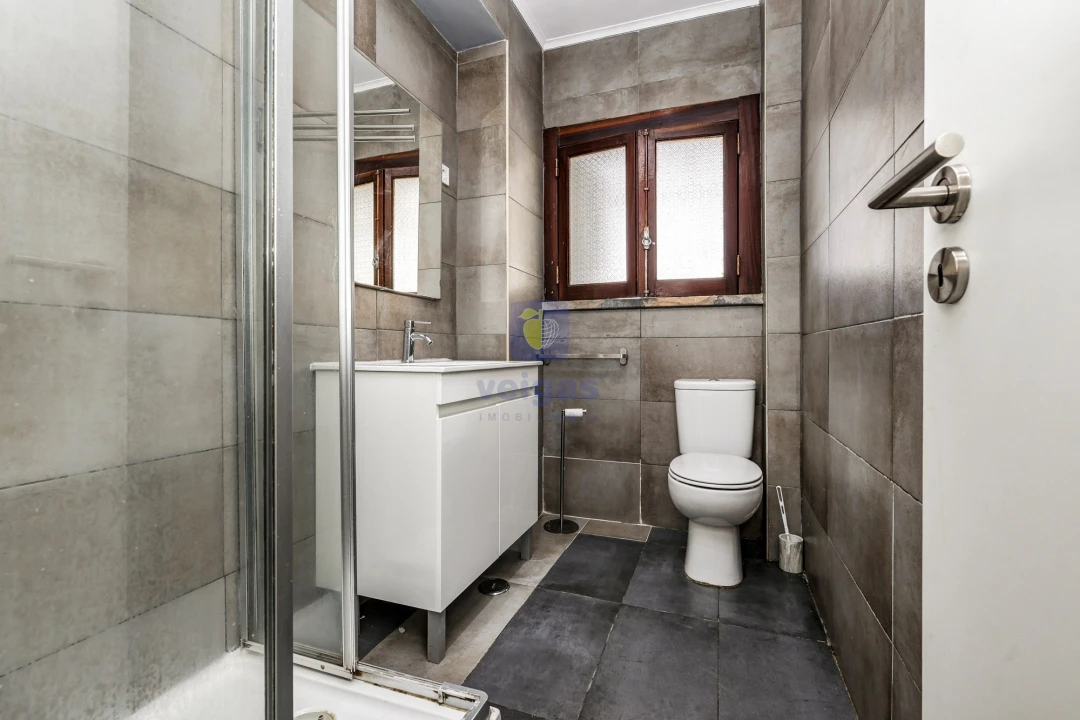 Apartamento T3 para Venda em Agualva e Mira-Sintra Foto 31