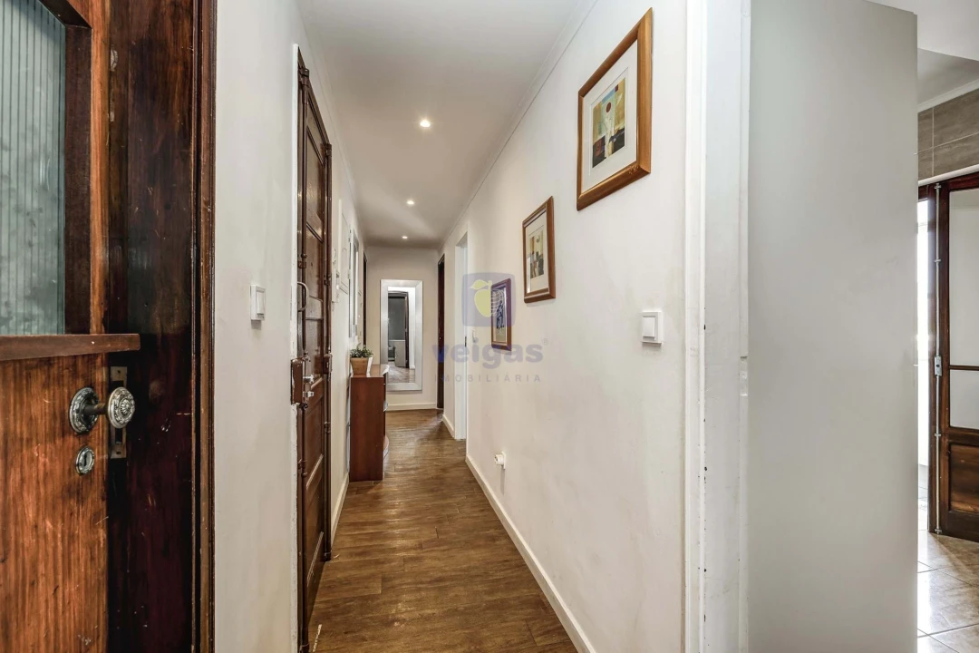 Apartamento T3 para Venda em Agualva e Mira-Sintra Foto 13