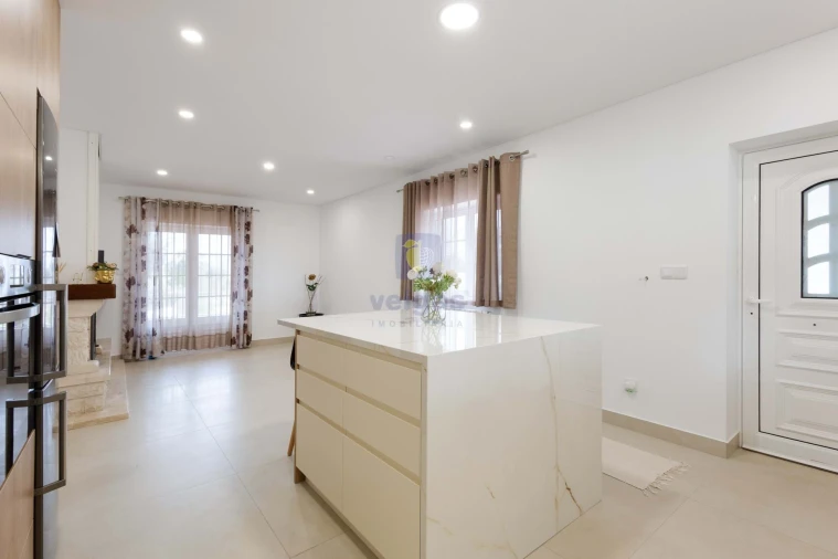 Moradia T3 para Venda em Vidais Foto 12