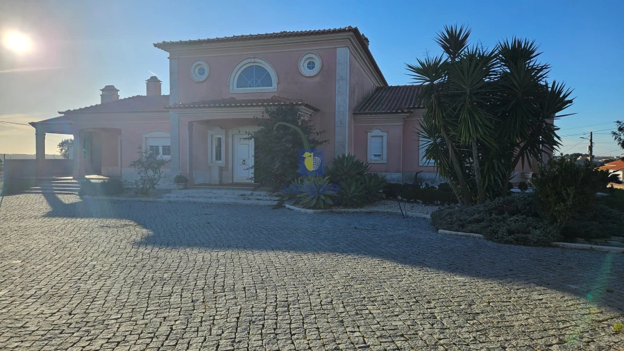 Moradia T4 para Venda em A dos Francos Foto 2