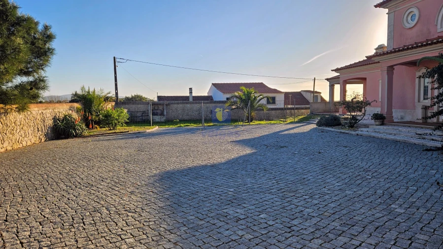 Moradia T4 para Venda em A dos Francos Foto 8