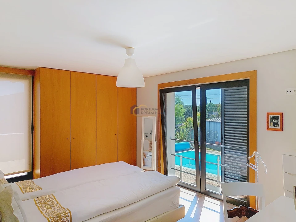 Moradia T4 para Venda em Guia Foto 25