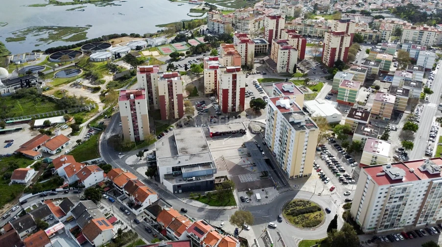 Apartamento T3 para Venda em Corroios Foto 19