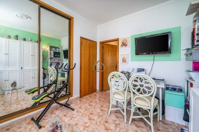 Moradia T3 para Venda em Mexilhoeira Grande