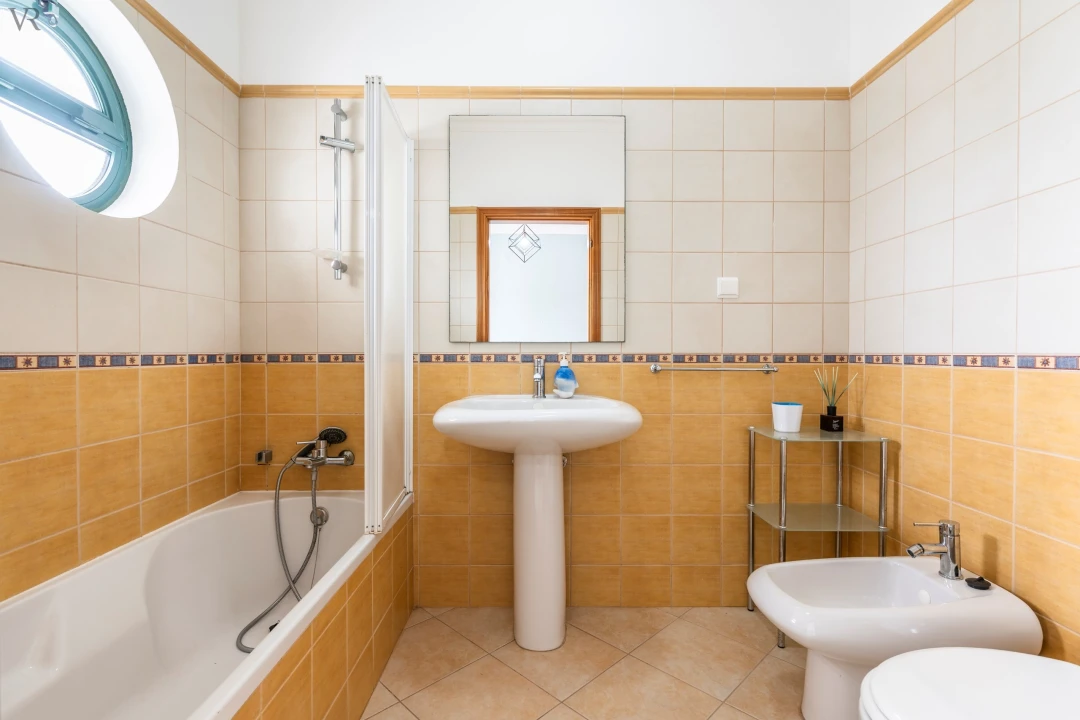 Moradia T3 para Venda em São Silvestre Foto 17