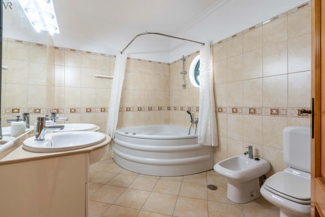 Moradia T3 para Venda em São Silvestre Foto 20