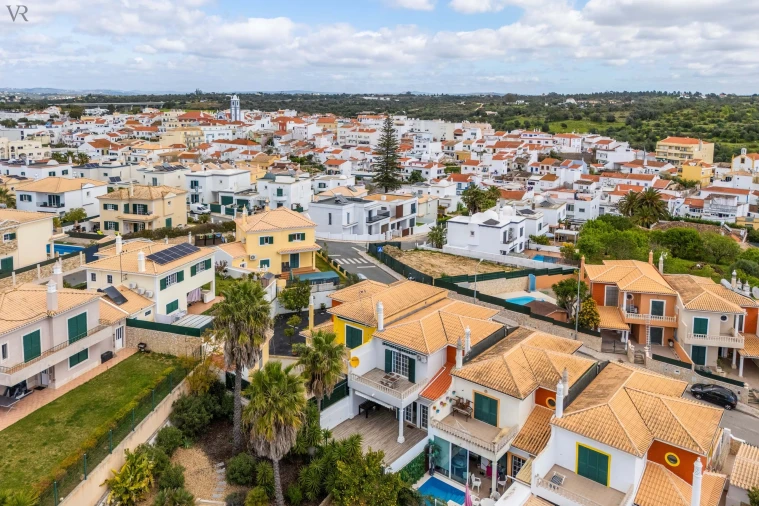 Moradia T3 para Venda em São Silvestre Foto 24