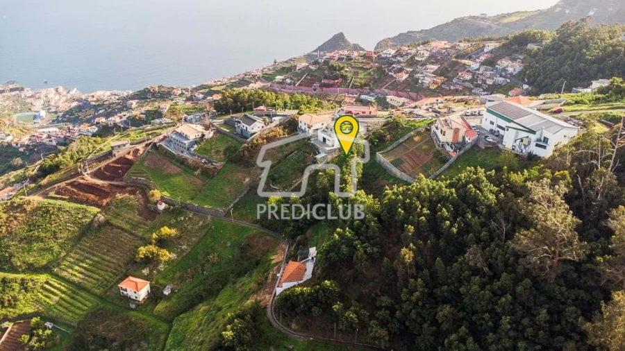 Terreno para Venda em Estreito de Camara de Lobos Foto 3