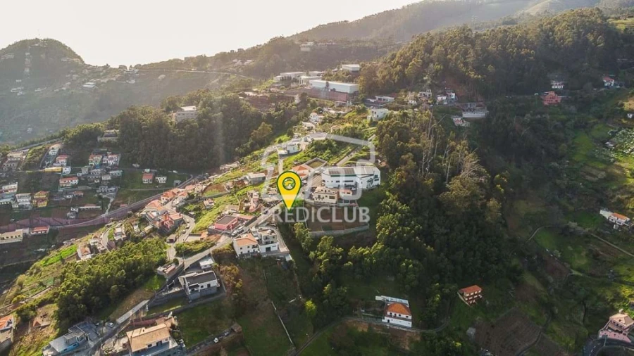 Terreno para Venda em Estreito de Camara de Lobos Foto 5