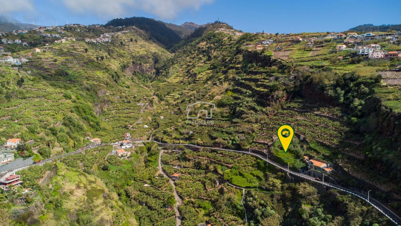 Terreno para Venda em Ribeira Brava Foto 3