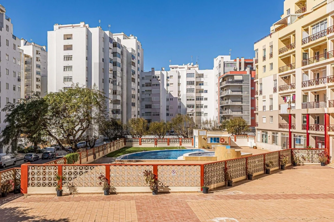 Apartamento T2 para Venda em Armação de Pera Foto 16