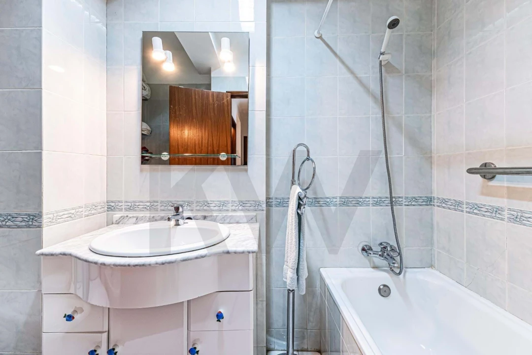 Apartamento T2 para Venda em Armação de Pera Foto 13