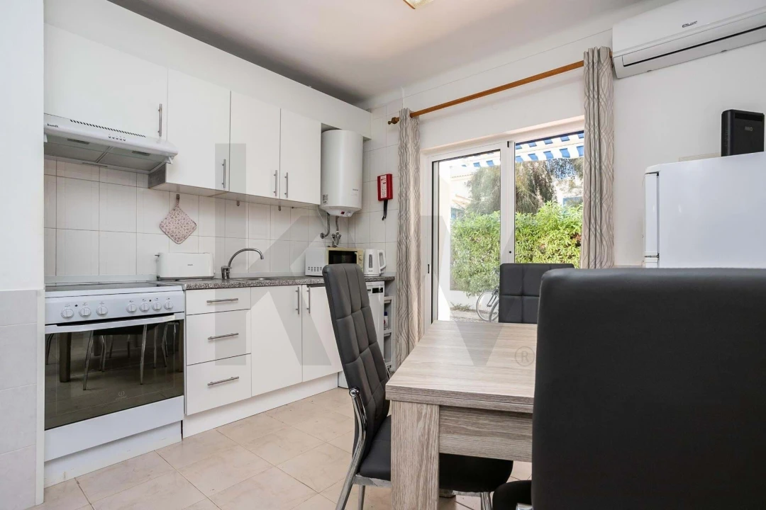 Apartamento T1 para Venda em Portimão Foto 11