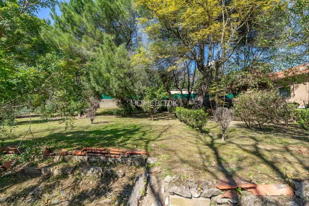 Moradia T8 para Venda em Penha de França Foto 22