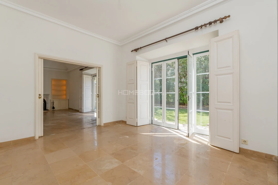 Moradia T8 para Venda em Penha de França Foto 14