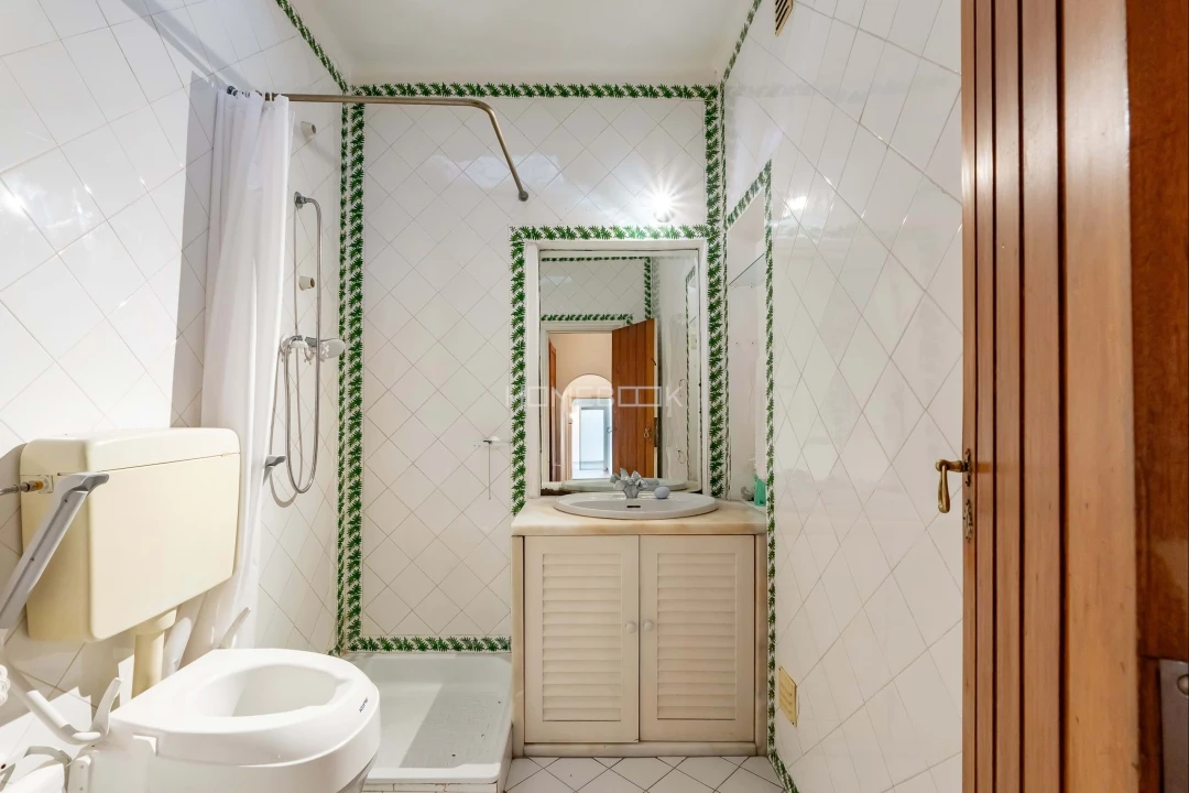 Moradia T8 para Venda em Penha de França Foto 8