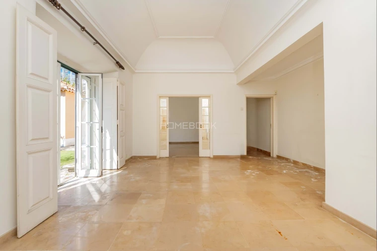 Moradia T8 para Venda em Penha de França Foto 18