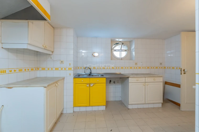 Moradia T8 para Venda em Penha de França Foto 45