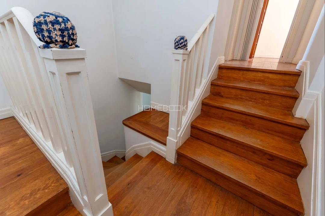 Moradia T8 para Venda em Penha de França Foto 42