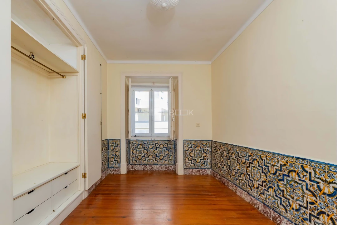 Moradia T8 para Venda em Penha de França Foto 35