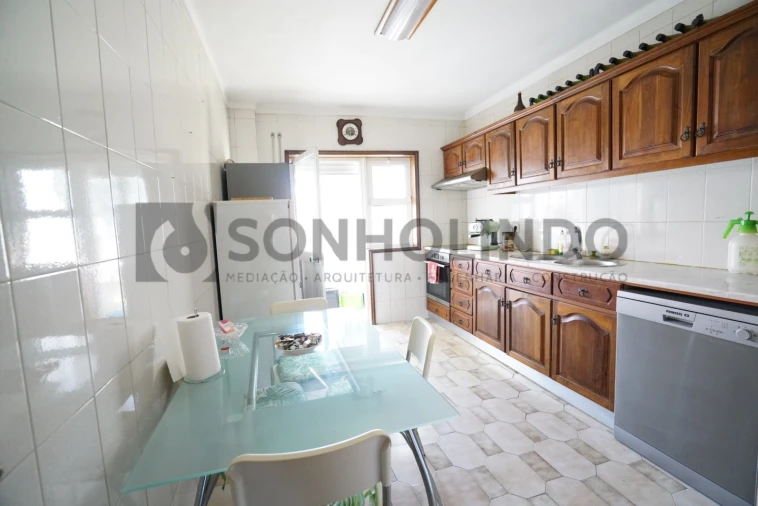 Apartamento T2 para Venda em Cidade da Maia Foto 1