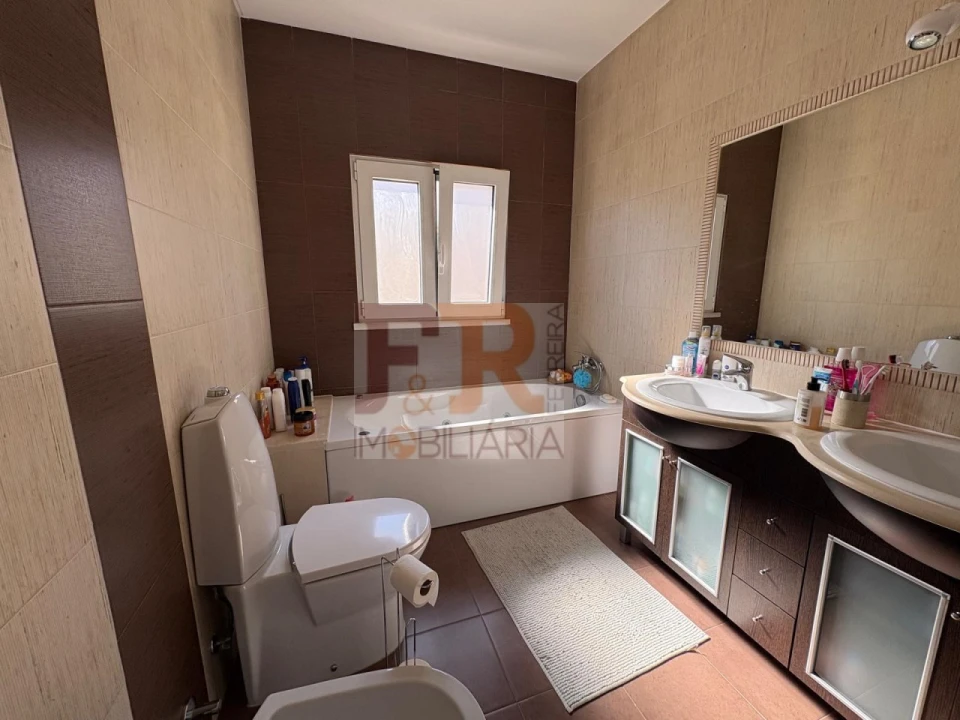 Moradia T3 para Venda em Quinta do Conde Foto 21