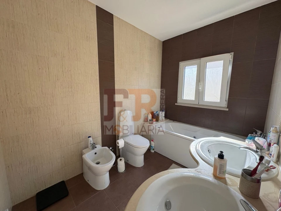 Moradia T3 para Venda em Quinta do Conde Foto 24