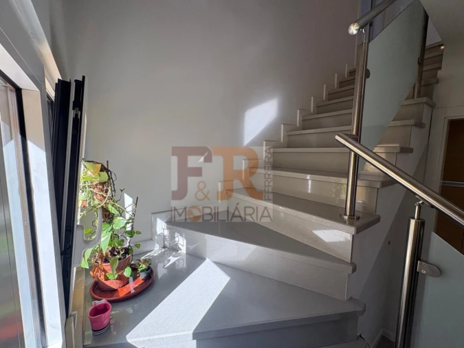 Moradia T3 para Venda em Quinta do Conde Foto 18